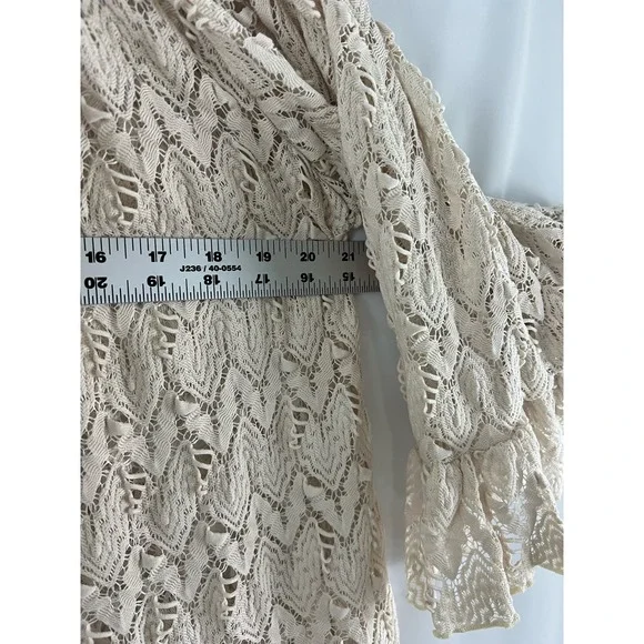 Emma Rose Medium Boho Lace Tan Brown Ruflle Bell Sleeve Top Pullover - Picture 7 of 9